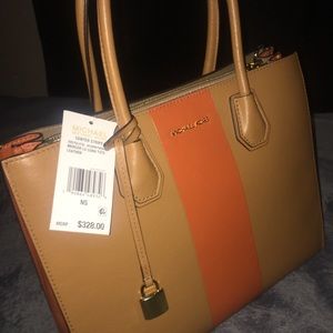 Michale Kors purse